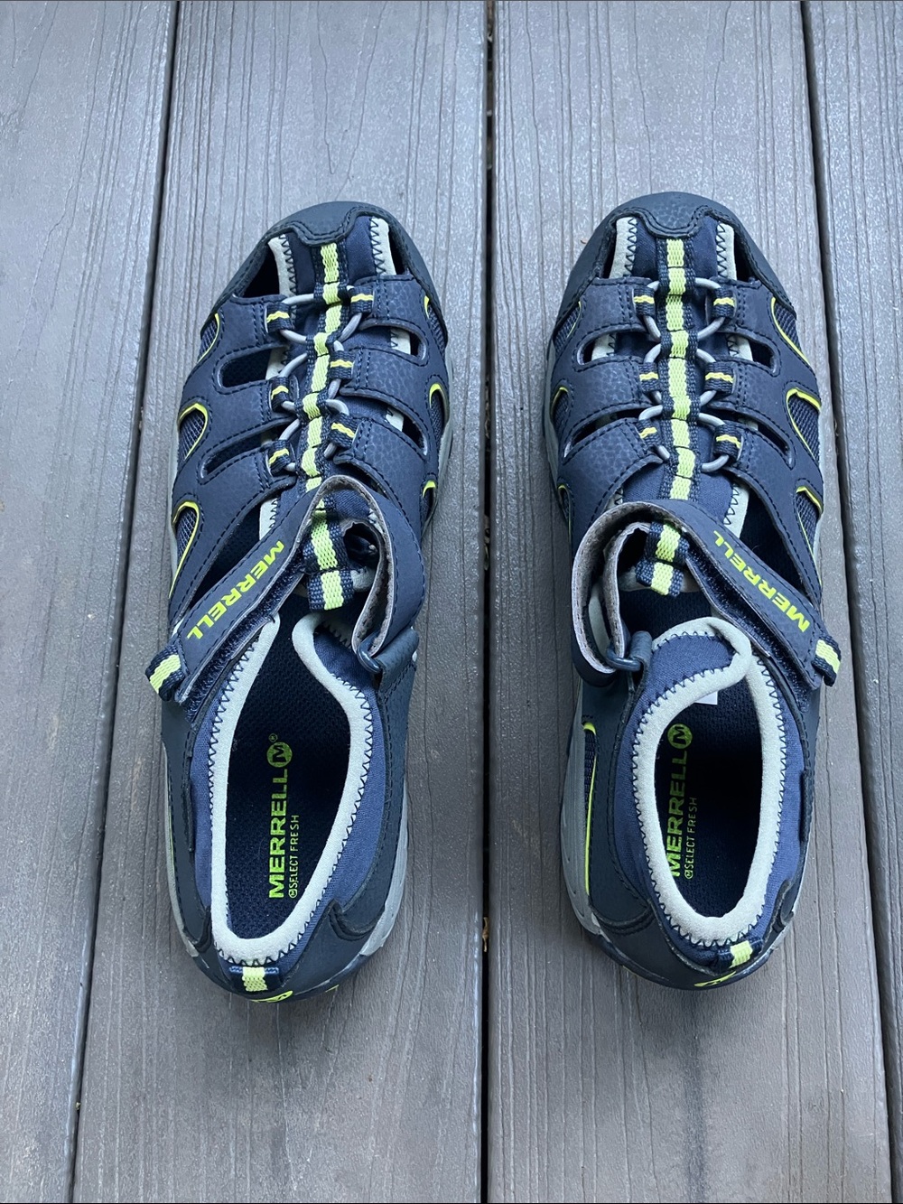 Merrell Kids Navy and Lime Hybrid Trail Sandals size 7M